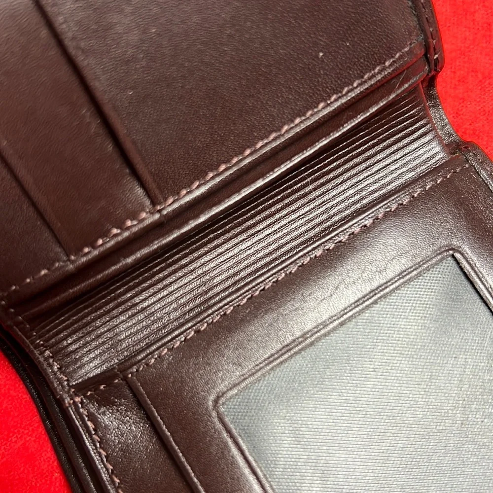 Dunhill Leather Embossed Logo Card Case Bi-fold Wallet Foldable Minimalist Brown